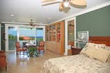 Spacious King Master with Library/Sitting Room, 42' TV, & Private View Lanai