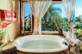 Luxurious bath
