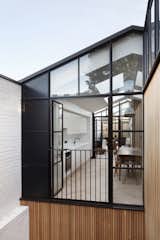 A London Shed Becomes an Airy Home Lit By Three Courtyards - Photo 11 of 13 - 