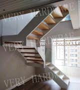 It is the double plate stair that is designed and produced by VERY HARDWARE. www.veryhardware.com Tel: 86 0758 8530690  paula@veryhardware.com   very@veryhardware.com