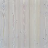 Larch Scandi

A clean, minimal Nordic finish that highlights the grain pattern. 