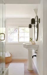 Jenni Kayne Lake Arrowhead house bathroom listed by Jenna Cooper | LA