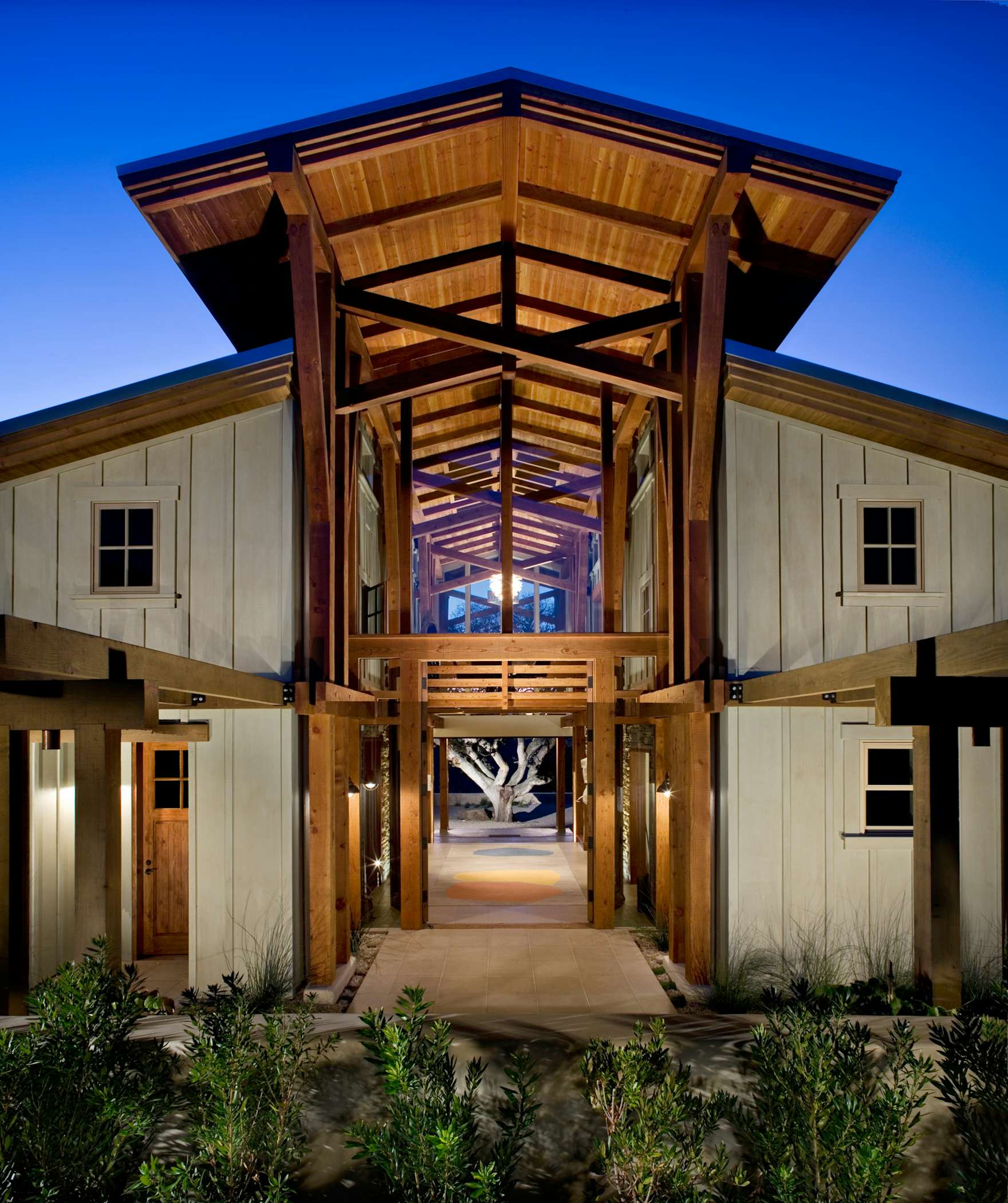 photo-1-of-11-in-barn-house-compound-by-rick-pharaoh-dwell