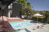 Front Deck/Patio/Pool/jacuzzi/outdoor fire place and BBQ area