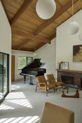 In Orinda, California, Pearl and Larry Toy hired Blue Truck Studio to adapt the home they built in the ’70s for aging in place.