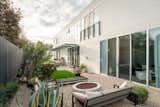 Los Angeles property designed by iconic architect and SPF founder Zoltan Pali sold by Coldwell Banker Residential Brokerage for $2,500,000. 