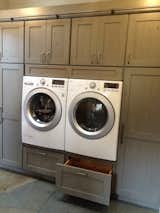 Custom Canyon Creek Cabinets built in Laundry Room w/lots of storage
