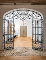 Project: Palm Beach Residential Escape | Location: Florida, USA | Product Used: Havwoods 16401 Neutro | Designer: J&R Design