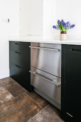 Dishwasher – Fisher & Paykel Dishwasher Drawers Freestanding
Flooring – Mandarin Stone