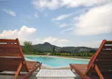 The swimming pool is just on the side of the villa and the terraces, from which you can enjoy a breathtaking view.