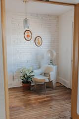 More exposed brick, more retro vibes, more thrift store additions. 