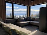 Conversation pit : Charles the architect add the same in his family cabin .. we tough it was a good way of bringing back the 70’