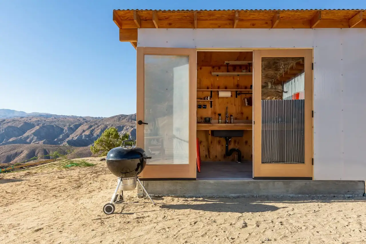 Photo 8 of 12 in Take in Panoramic Desert Views in This Off-Grid Cabin ... - Panoramic Off-Grid Views