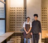 A family of Chinese origin dedicated to restaurant business.