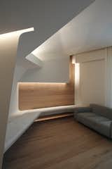 the living-room's enveloping surfaces