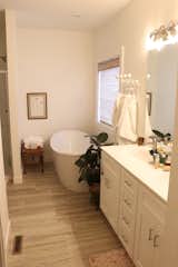 Bathroom. We love the casual elegance.