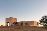 An Indoor/Outdoor Portuguese Getaway Blends Into the Arid Landscape - Photo 8 of 13 - 