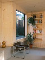 This Cork Houseboat in the Netherlands Floats a Strategy for Sustainable Building - Photo 10 of 11 - 
