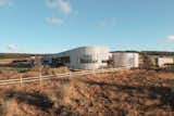 A Chilean Beach Home’s Sinuous Facade Is Designed for High Winds - Photo 5 of 14 - 