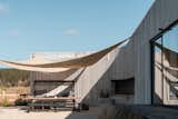 A Chilean Beach Home’s Sinuous Facade Is Designed for High Winds - Photo 14 of 14 - 