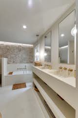 An Architect’s Weekend Home Along the French Riviera Borrows Stones From Ancient Ruins - Photo 4 of 10 - 