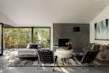 A Sustainable Renovation of a Los Angeles Midcentury Channels Its Designers’ Utopian Ideals - Photo 7 of 16 - 