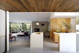 A Sustainable Renovation of a Los Angeles Midcentury Channels Its Designers’ Utopian Ideals - Photo 3 of 16 - 