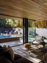 A Sustainable Renovation of a Los Angeles Midcentury Channels Its Designers’ Utopian Ideals - Photo 9 of 16 - 