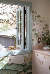 A threshold of ease—where indoors meets the sunlit outdoors