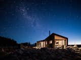 To Design a Cabin in New Zealand, Its Architect Looked to the Sky - Photo 14 of 15 - 