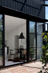 A Postwar Cottage in Melbourne Gets a Light-Filled Extension With a Central Courtyard - Photo 5 of 15 - 