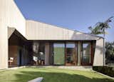 A Brisbane Architect Designs Her Family’s Dream Home on a Tricky Suburban Site - Photo 18 of 20 - 