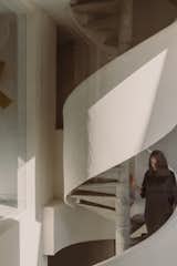 In contrast to the poetic minimalism of the circulation stair, the service stair has—rather unusually—been designed as a sculptural focus point within the home. It connects the garage, kitchen, and a service zone on the first floor. “Normally a service stair is hidden, but this house is like a sculpture and the stair needed to be a part of this,” explains Eduardo Ugalde from All Arquitectura.