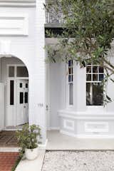 A Sydney Architect’s Terrace Home Serves as a Testing Ground for a Heritage Renovation - Photo 3 of 20 - 