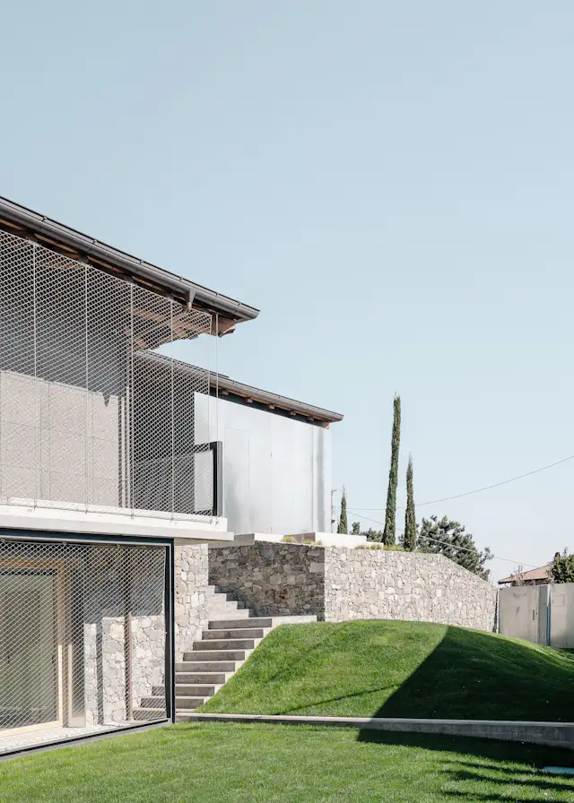 Gallery Detail: Photo 3 Of 15 In An Unfinished Family Villa In