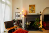 Yasmin Philgence and her partner, Dan, have made their South East London apartment feel like home by focusing on objects with meaning. Wine bottles saved from special occasions are dotted around the apartment, alongside records handed down from Dan’s father. The television sits on a chest that belonged to Dan’s grandmother.