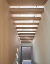 Light is strategically used to remove mass   Photo 11 of 19 in Vertical Courtyard House by MONTALBA ARCHITECTS