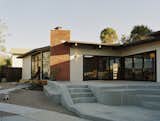 Vintage Furnishings Flesh Out an L.A. Midcentury Redesigned With Flowing Spaces - Photo 18 of 19 - 