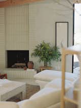 Vintage Furnishings Flesh Out an L.A. Midcentury Redesigned With Flowing Spaces - Photo 5 of 19 - 