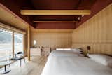 
Ikeda carefully considered the new uses that might involve the extended family when they visit. Thus, the detached guesthouse allows each family unit to have their own bedroom while staying together in the same place; features is the largest room in the guesthouse. 
