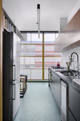 An Architect Reframes the Narrative of a 1940s Apartment for a Writer Couple in São Paulo - Photo 15 of 28 - 