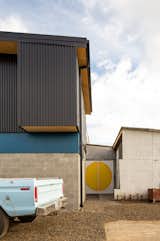 An Industrial-Style Home Rises Next to a Derelict Apple-Processing Warehouse - Photo 11 of 24 - 