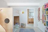 Kids’ room in Peninsula Eichler by Gast Architects