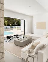  Photo 2 of 12 in Zara Residence by Joel Contreras Design