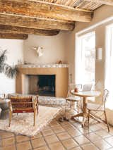 A look inside designer Sara Combs’s work setup at Posada by The Joshua Tree House, her five-suite inn bordering Saguaro National Park in Tucson, Arizona.&nbsp;&nbsp;