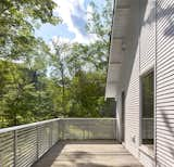 Outdoor, Large Patio, Porch, Deck, Decking Patio, Porch, Deck, Wood Patio, Porch, Deck, Trees, and Back Yard ©Peter Murdock  Photo 16 of 19 in Battenkill by Birdseye