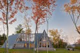 A Vermont A-Frame Cabin Zigzags to Gain Those Water Views