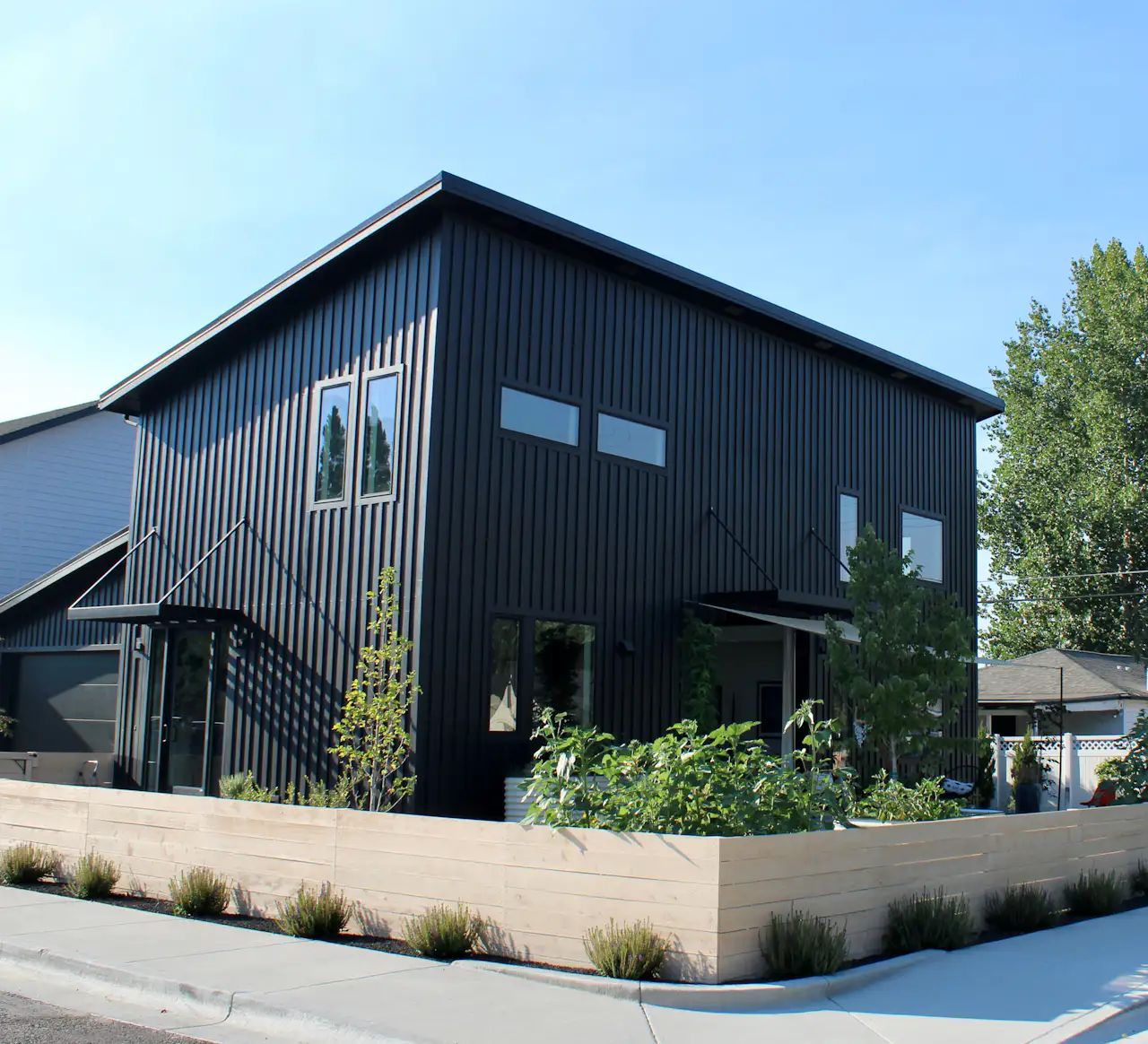 Photo 2 of 18 in Elwood House by Jonea Schillaci Dwell