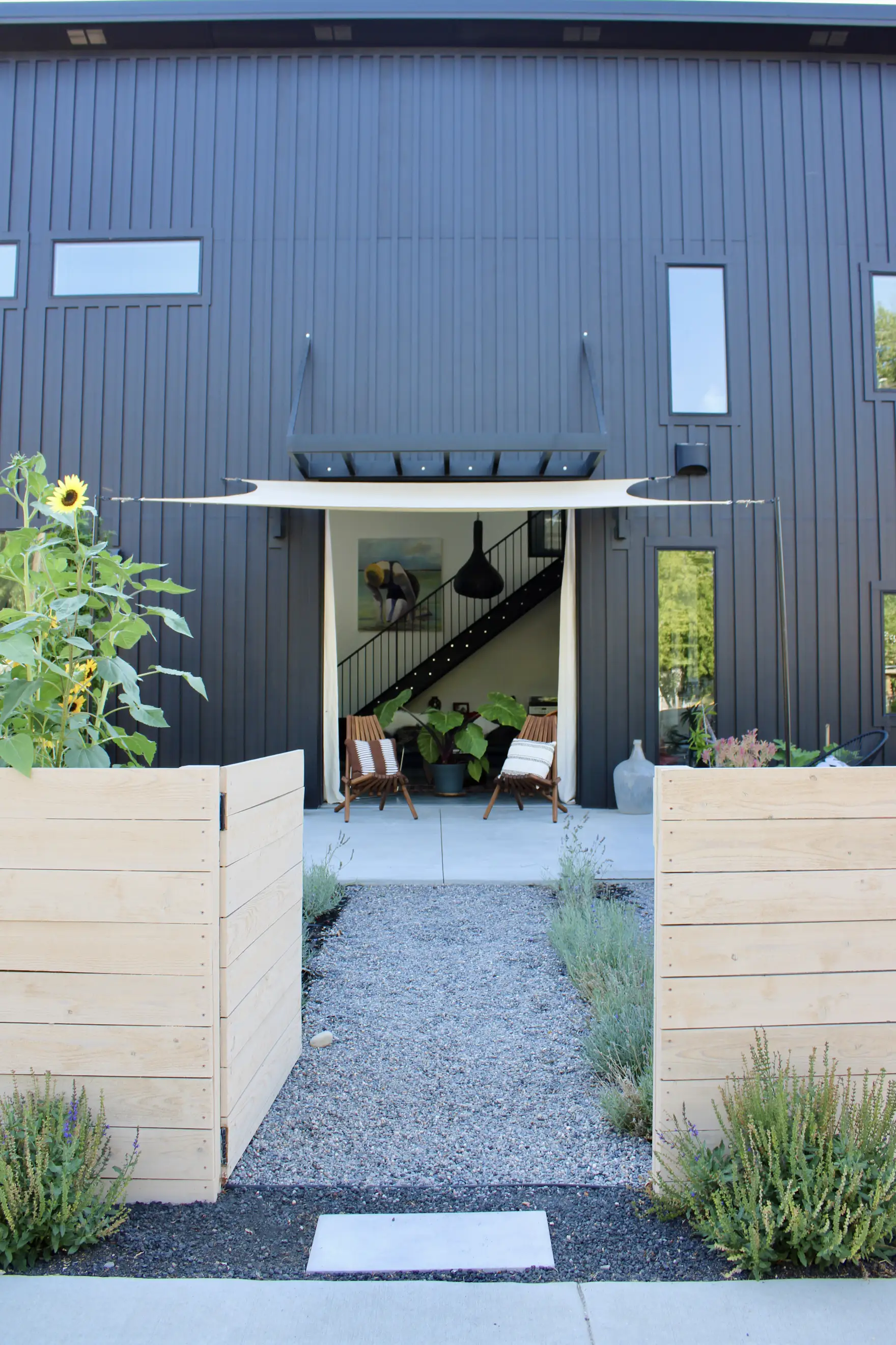 Photo 2 of 18 in Elwood House by Jonea Schillaci Dwell