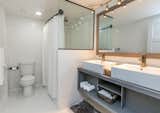 French Shower Room, Kentuckyurban Lexington, Kentucky
